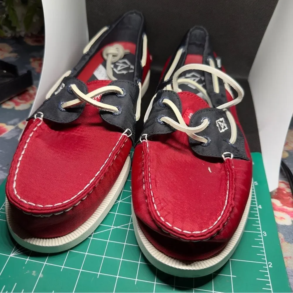 Sperry Top-Sider Vionic Boat Shoes Red Canvas Deck Shoes Women NWOT